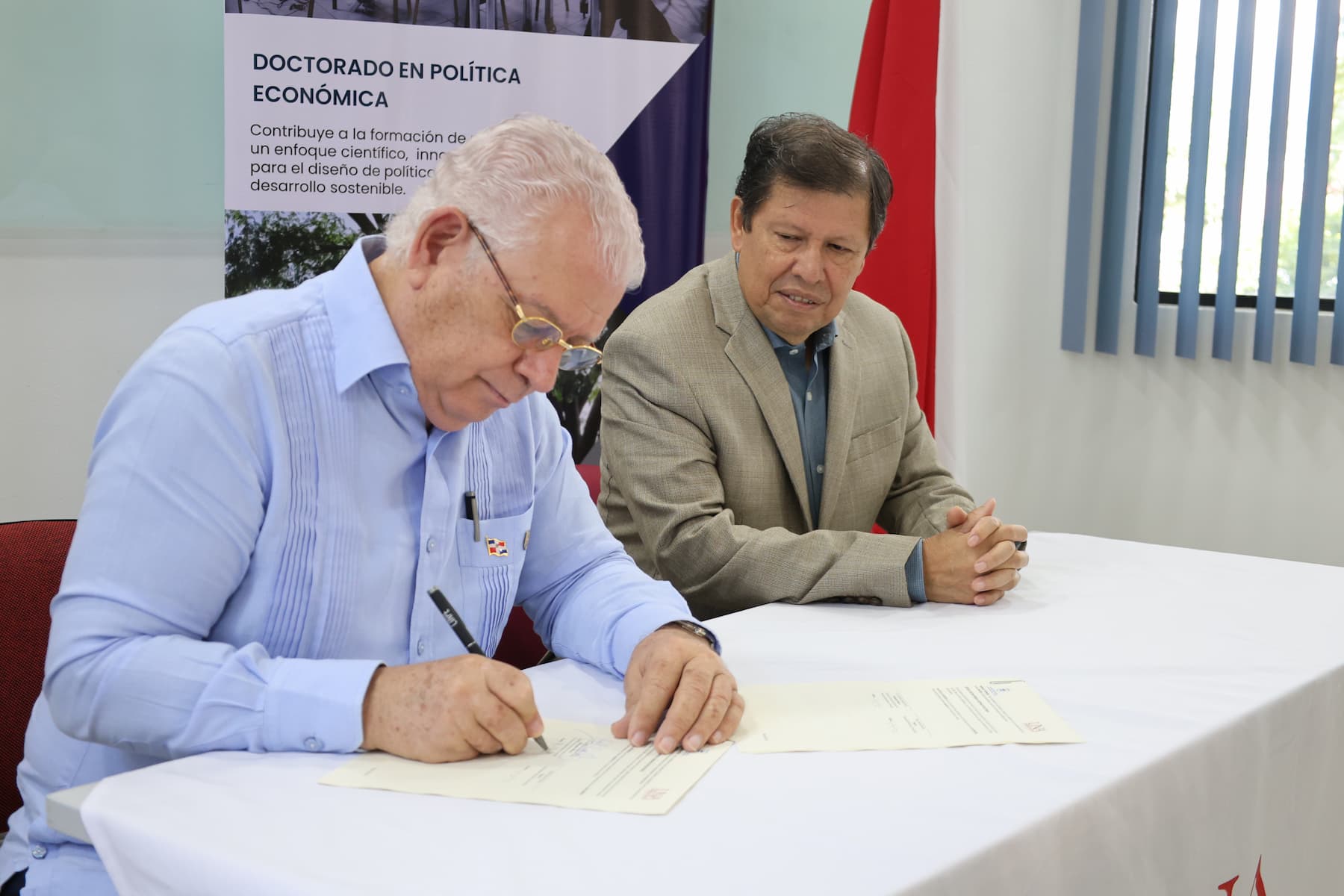 Convenio fortalecerá vínculos entre la política económica y diplomacia